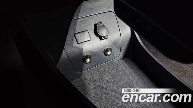 Toyota Prius 2015 — photo 21