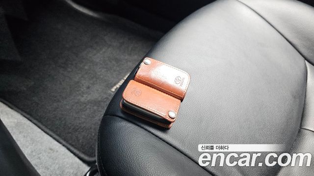 Toyota Prius 2015 — photo 24