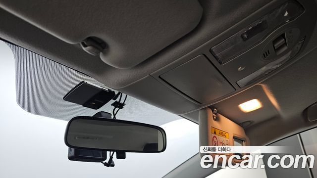 Toyota Prius 2015 — photo 25