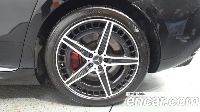 Mercedes-Benz EQE 2023 — photo 7