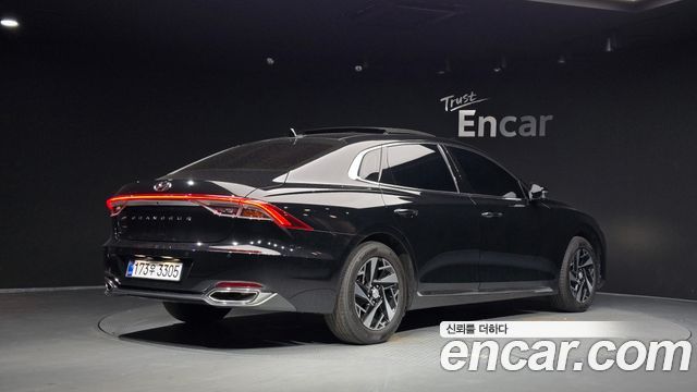 Hyundai Grandeur 2023 — photo 2