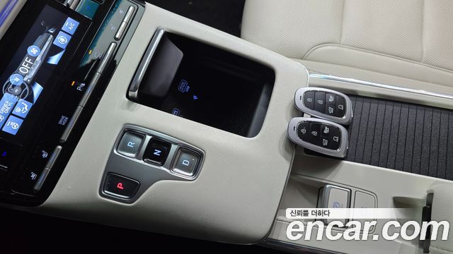 Hyundai Grandeur 2023 — photo 9