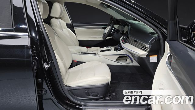 Hyundai Grandeur 2023 — photo 11