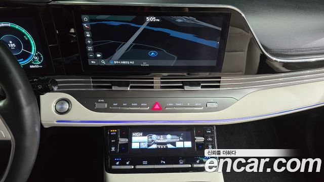 Hyundai Grandeur 2023 — photo 14
