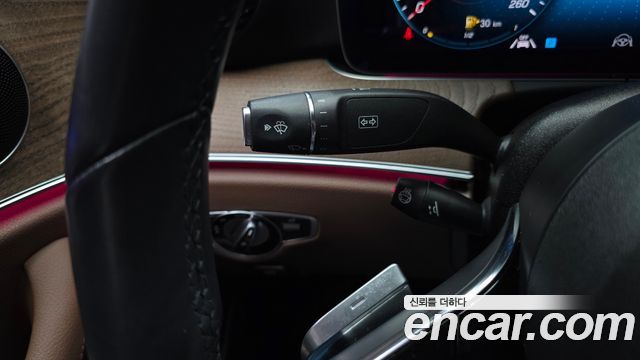 Mercedes-Benz E-Class 2022 — photo 29