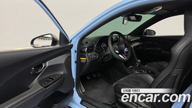 Hyundai Veloster 2019 — photo 13