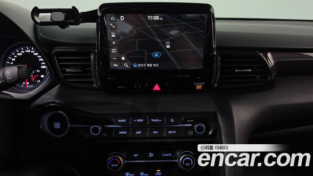 Hyundai Veloster 2019 — photo 18