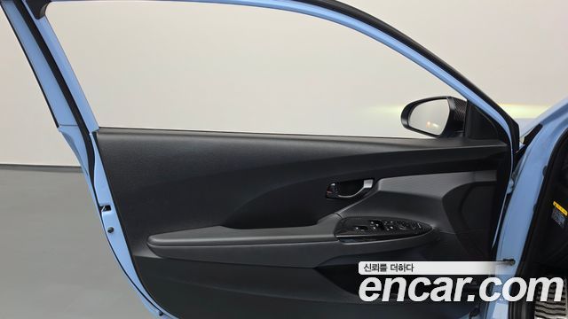 Hyundai Veloster 2019 — photo 14