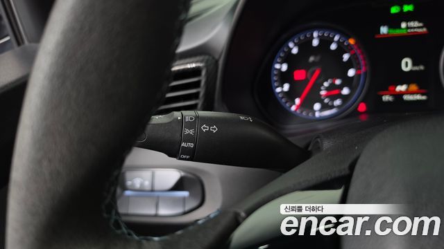 Hyundai Veloster 2019 — photo 27