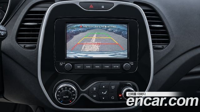 Renault Korea QM3 2017 — photo 9
