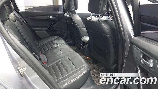 Peugeot 508 2018 — photo 12