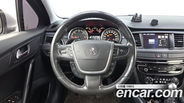 Peugeot 508 2018 — photo 13