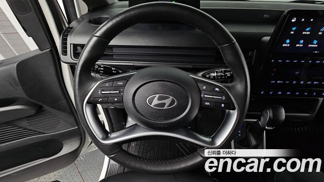 Hyundai Staria 2025 — photo 19