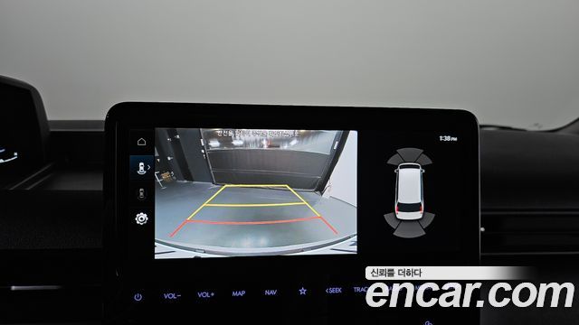 Hyundai Staria 2025 — photo 21