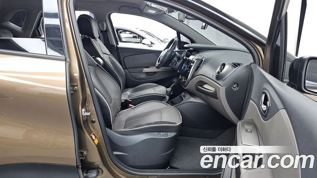 Renault Korea QM3 2016 — photo 17