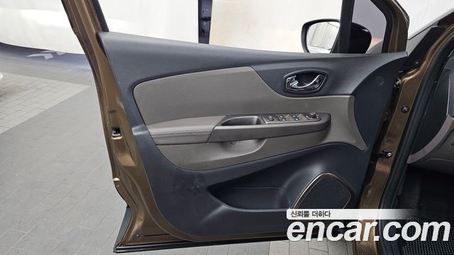 Renault Korea QM3 2016 — photo 14