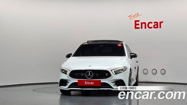 Mercedes-Benz A-Class 2023 — photo 3