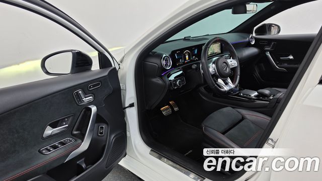 Mercedes-Benz A-Class 2023 — photo 13