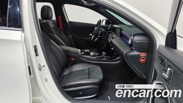 Mercedes-Benz A-Class 2023 — photo 16