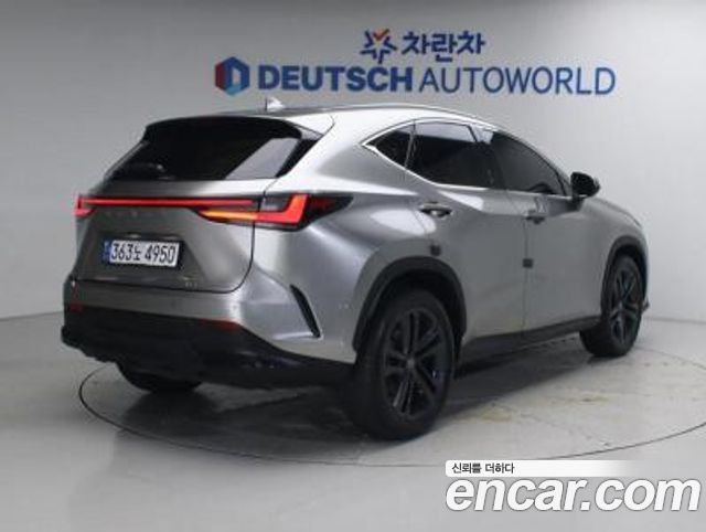 Lexus NX 2025 — photo 3