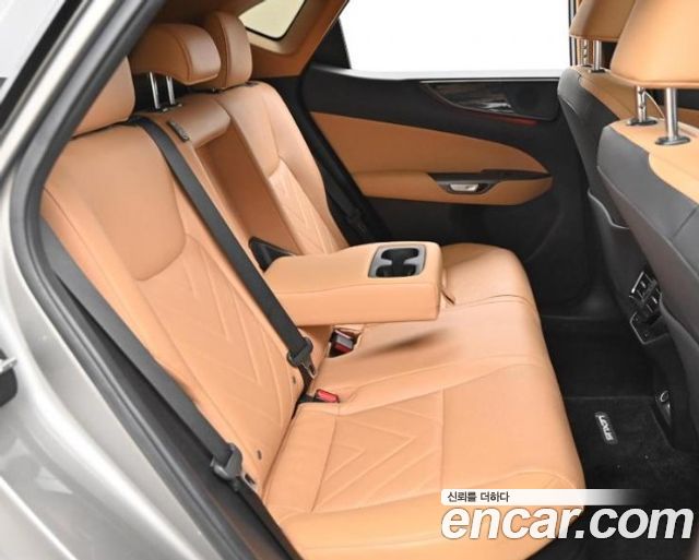 Lexus NX 2025 — photo 10