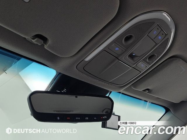 Genesis G80 2017 — photo 18