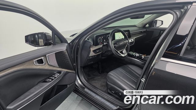 Kia K8 2023 — photo 13
