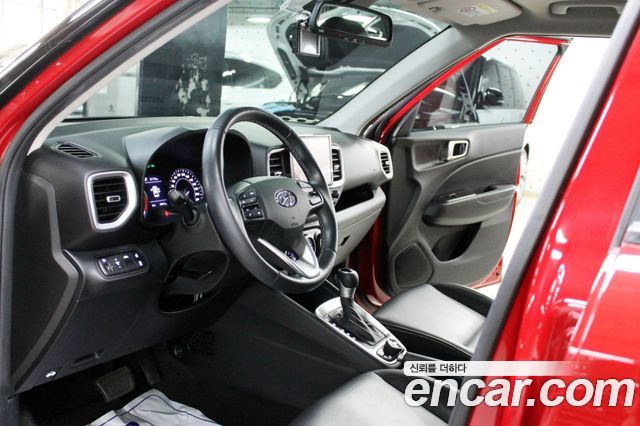 Hyundai Venue 2021 — photo 8