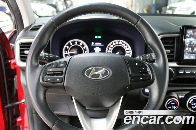 Hyundai Venue 2021 — photo 12
