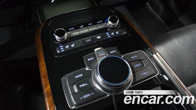 Genesis EQ900 2017 — photo 27