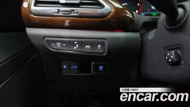 Genesis EQ900 2017 — photo 30