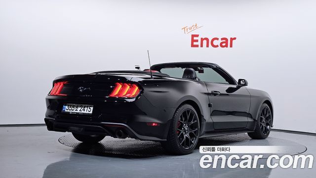 Ford Mustang 2020 — photo 2