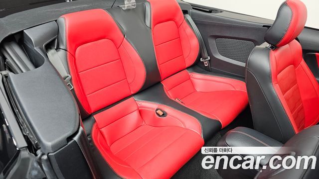 Ford Mustang 2020 — photo 12