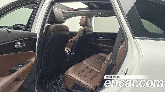Kia Sorento 2016 — photo 17
