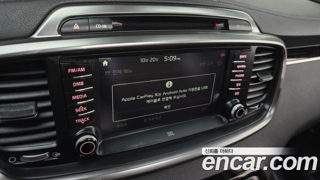 Kia Sorento 2016 — photo 24