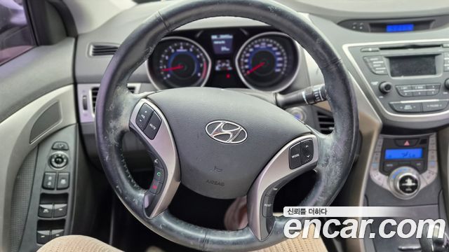 Hyundai AVANTE 2014 — photo 5