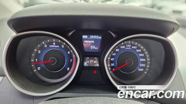 Hyundai AVANTE 2014 — photo 6