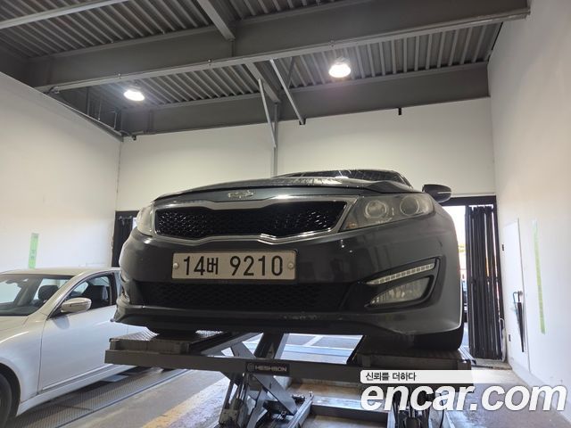Kia K5 2011 — photo 2