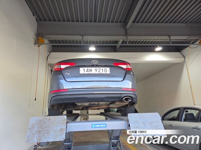 Kia K5 2011 — photo 3
