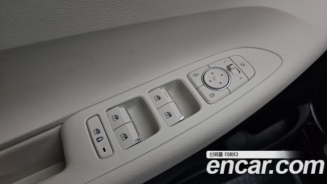 Hyundai Grandeur 2023 — photo 17