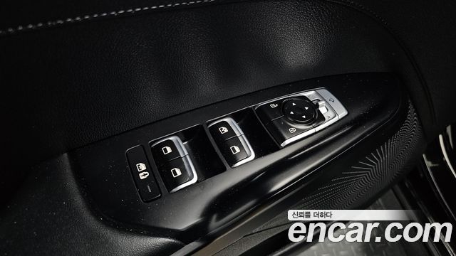 Kia K5 2023 — photo 23