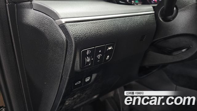 Kia K5 2023 — photo 24