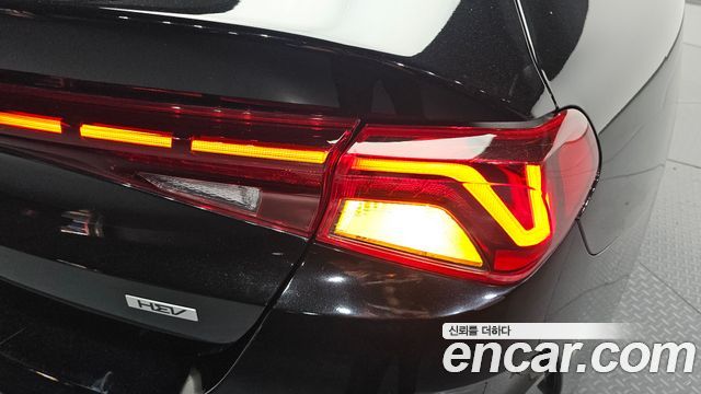 Kia K5 2023 — photo 9