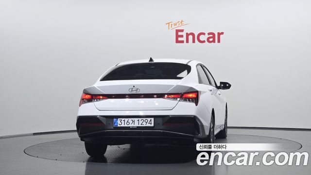 Hyundai AVANTE 2024 — photo 4