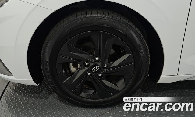 Hyundai AVANTE 2021 — photo 5