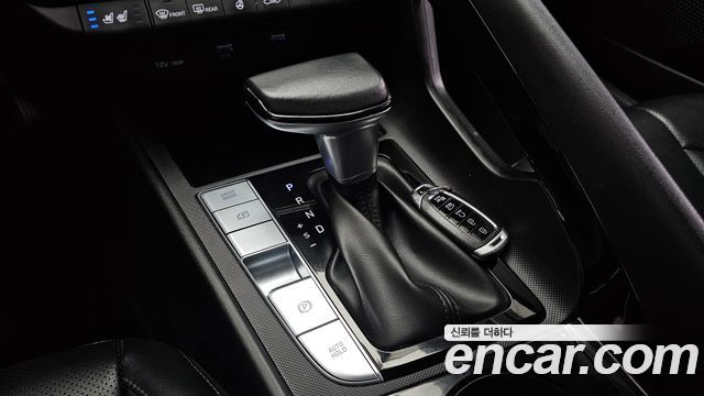 Hyundai AVANTE 2021 — photo 12