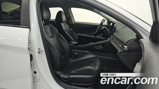 Hyundai AVANTE 2021 — photo 13