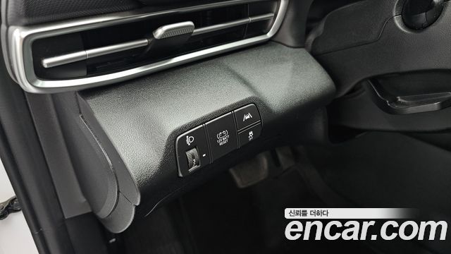 Hyundai AVANTE 2021 — photo 24