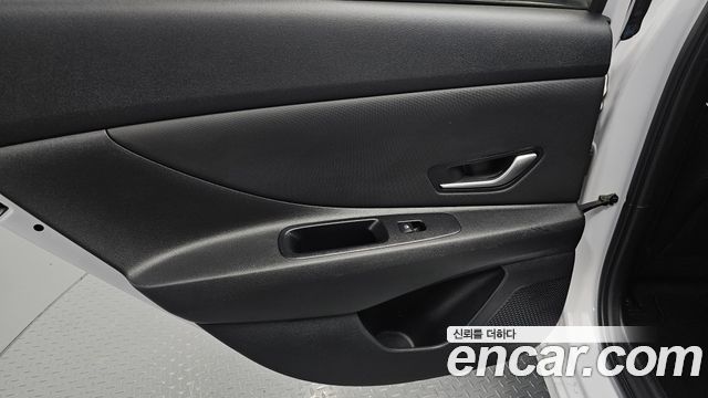 Hyundai AVANTE 2021 — photo 15