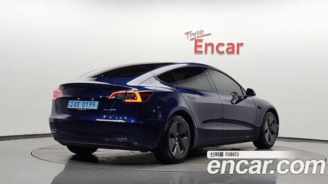 Tesla Model 3 2022 — photo 2